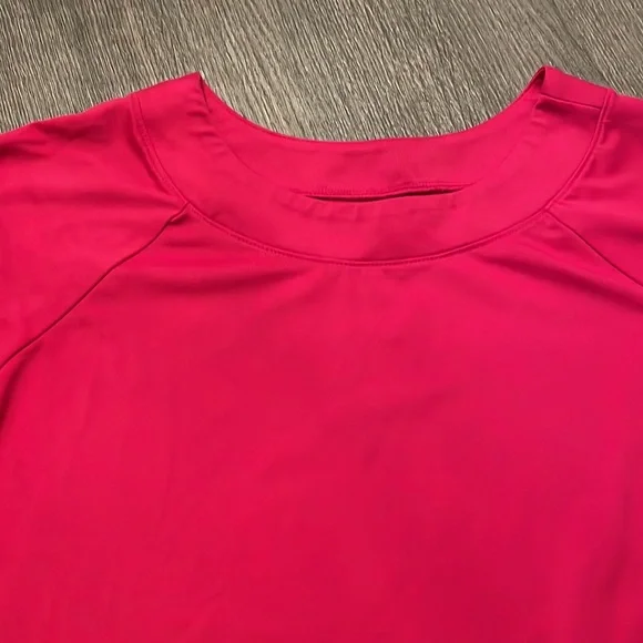 Women’s top - Picture 2 of 5